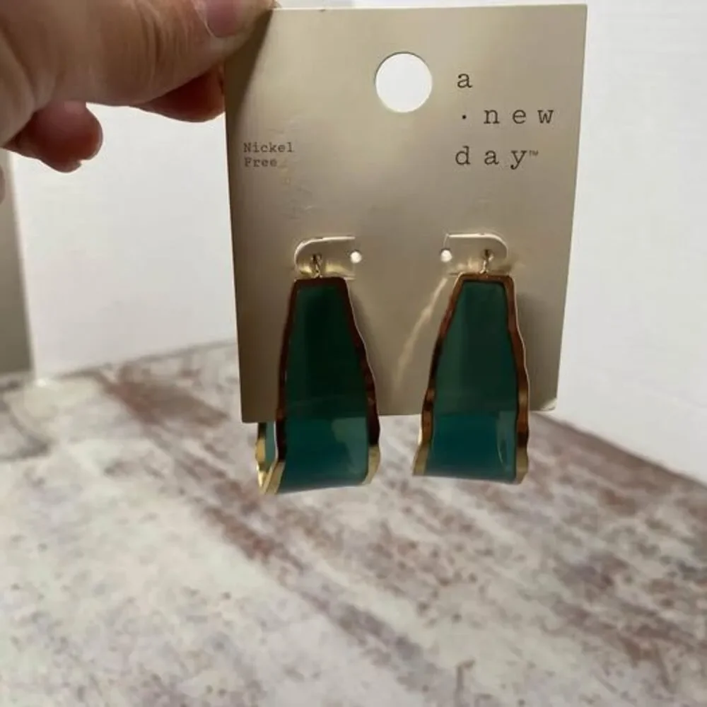 New A New Day Target Statement costume ￼ jewelry earrings￼ green boho bohemian